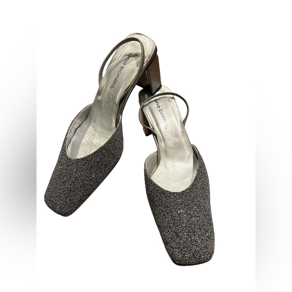 Ana Bonilla women’s dressy silver heels, size 7